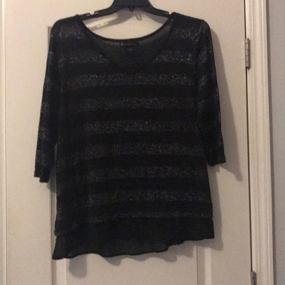 3/4 inch sleeve black and silver glitter top